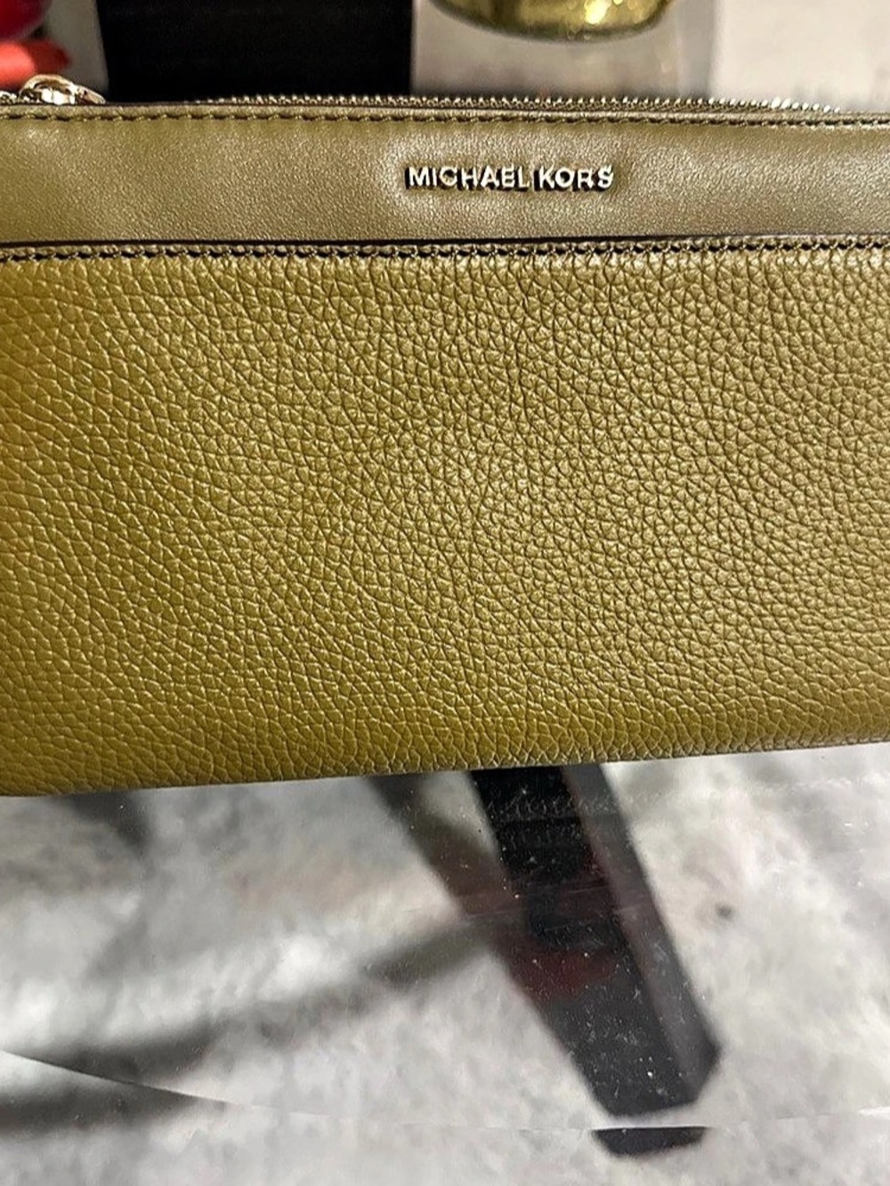 Michael Kors Jet Set Leather Wristlet in Green NWT